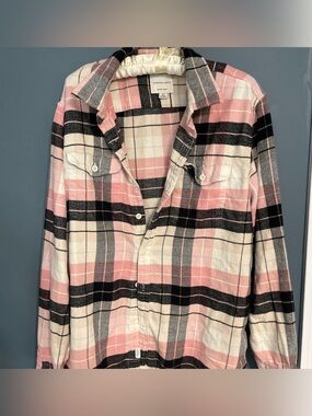 American Eagle Outfitters Pink and Black Plaid Button-Down Shirt